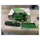 John Deere 9500 combine w/ both heads, still with