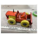 Structure wheel dozer