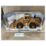 1/16 Case Wheel Loader by Ertl NIB