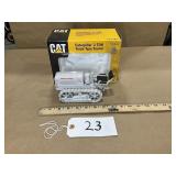 1/16 Caterpillar 2 Ton Crawler by Ertl