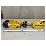 Cauver Cat Crawler w/ Pan Scraper - Plastic -