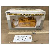 1/16 International T340 Crawler by Ertl