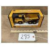 1/50 John Deere 400D Articulated Dump Truck by