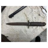 Bayonet type knife