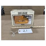 1/16 John Deere 430 Crawler by Ertl