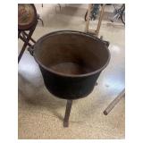 Copper kettle on stand, very nice condition