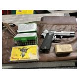 M.A.C.-B 17679, Modele 1935S M1 cal. 7.65L with 4