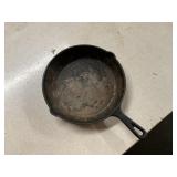 Mainstays cast iron skillet