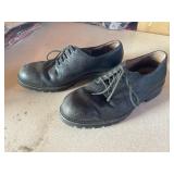 Dockers shoes sz 10. Used