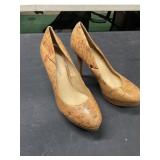 Gianni Bini ladies shoes sz 7.5. Used