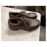 Sensible brown shoes, size 45