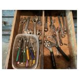 Wrenches and nut driver drawer, with crescent