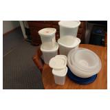 Round and square containers