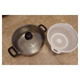 Glass topped stainless pan and strainer