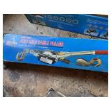 Cable puller