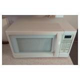Hamilton Beach microwave in good working order