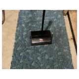 Cordless variable speed floor cleaner