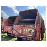 Gehl 940 Wagon Gehl 940 Wagon