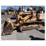 IH 100 Series C Crawler highlift IH 100 Series C Crawler highlift