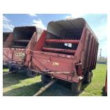 Gehl 910 Wagon Gehl 910 Wagon