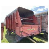 Gehl 910 Wagon Gehl 910 Wagon