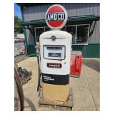 Amoco gas pump rolling indicator w/globe