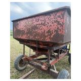 Killbros gravity wagon on a New Idea running gear