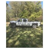 2007 Chevy 2500 HD 4WD diesel, runs and drives as