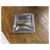 Gold leaf/flake?Vile