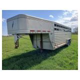 2010 Featherlight  livestock trailer