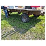 Flat hay wagon 8ton international running gear