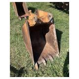 4 tooth  backhoe/excavator bucket
