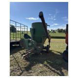 John Deere 400 grinder mixer