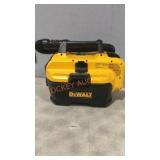 DeWalt 2-gallon Cordless Wet/Dry Vacuum