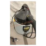Stinger 2 Gallon Wet/Dry Vac