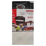 Deluxe Auto Safety Kit