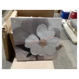 Decorative flower wall art 30" W x 30" H