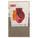 Dash D Mini Waffle Maker