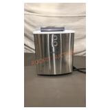 Igloo Ice Maker (BROKEN LID)