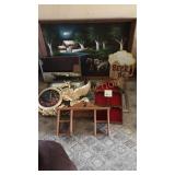 Picture and Wall Hanging Lot