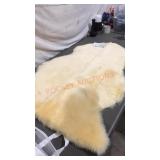 Minidoka Sheepskin Care Rug