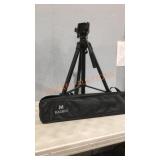 Magnus Tri-Pod, Sold as is, No guarantees, No