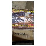 Blackstone 28" Griddle Cooking Station