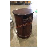 Wooden End Table, 18"x25"