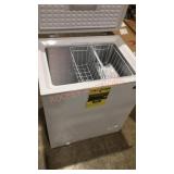 Magic Chef 5 cu ft Chest Freezer