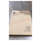 Glacier Bay Plastic Toilet Seat (Round)