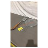 BBQ Spatula and Lodge 11" Splatter Screen