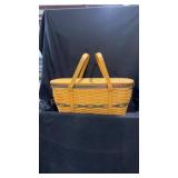 Longaberger Picnic Basket/lid 1999