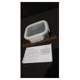 Pampered Chef Leak-proof 1.5 Cup Glass Container