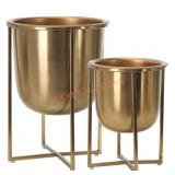 Metal Planters w Stands